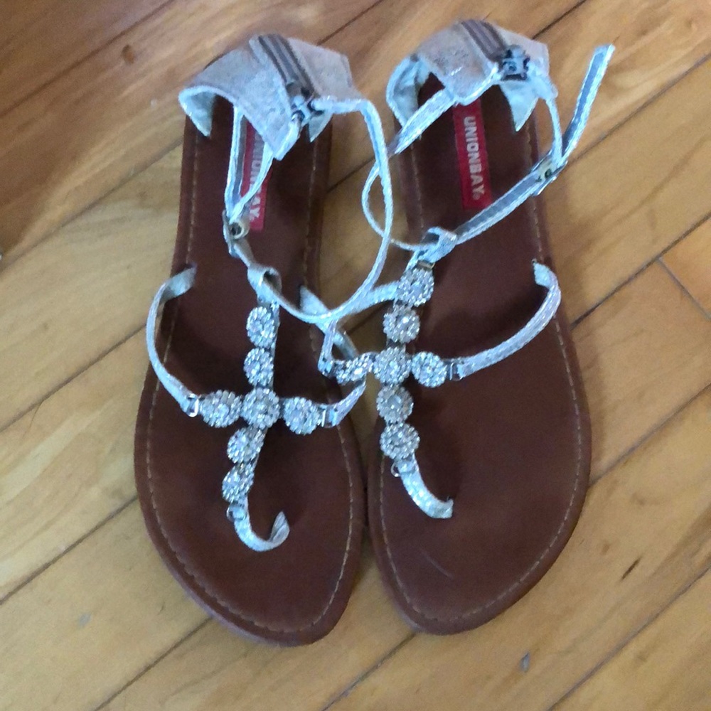 Silver Union Bay Sandals with some sparkle!
